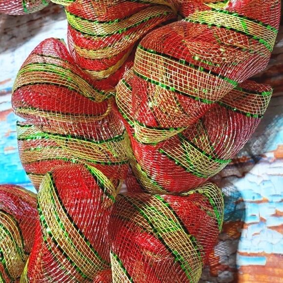 Candy Cane Wreath Green & Red Winter Christmas Wreath - Picture 2 of 6